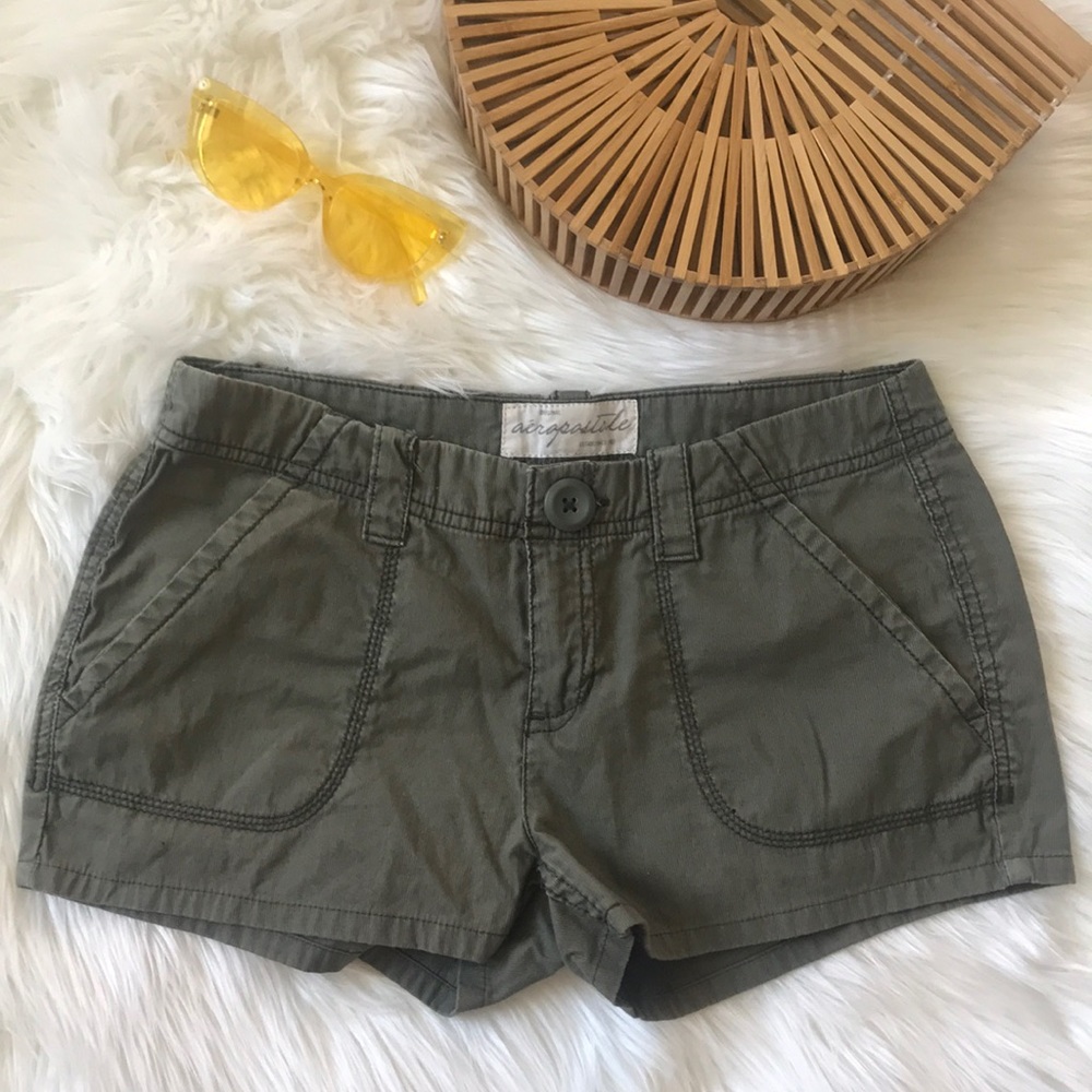 Aeropostole twill army olive shorts